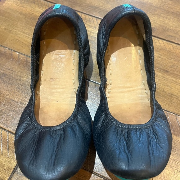 Tieks Black Leather Flats - Picture 1 of 6